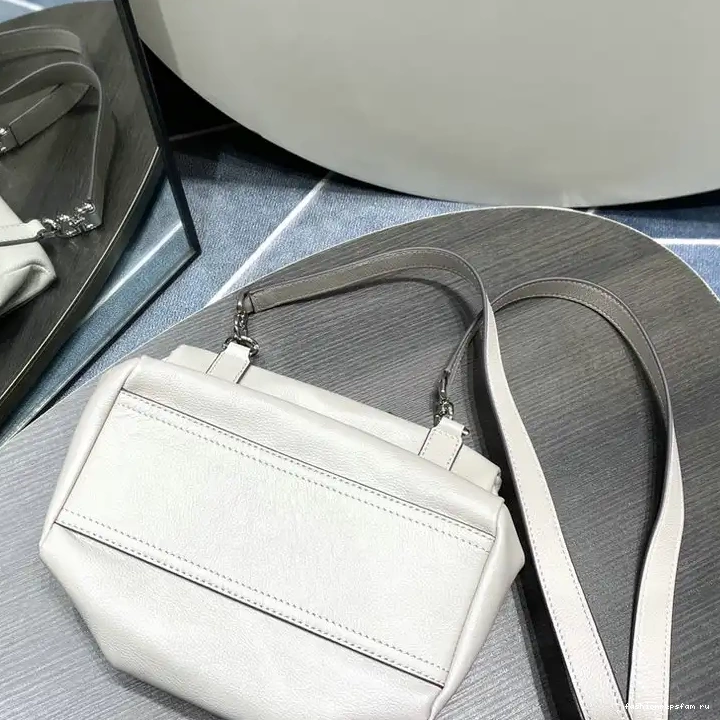Fashionrepsfam ru Givenchy Bag 2209SW0045 0501